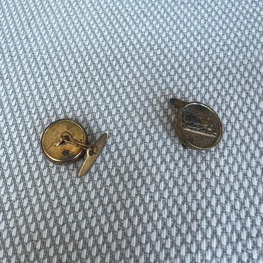 Vintage Train Motif Gold-Tone Cufflinks - Men's Accessory